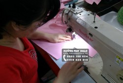 Tặng balo quảng cáo làm món quà ý nghĩa cuối năm