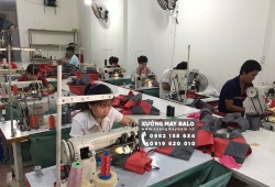 Có nên chọn may ba lô giá rẻ ở các công ty không?