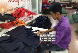 Có nên tin tưởng xưởng may balo quảng cáo giá rẻ không?