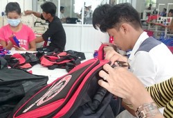 Tìm nơi may ba lô cho học sinh cấp 3
