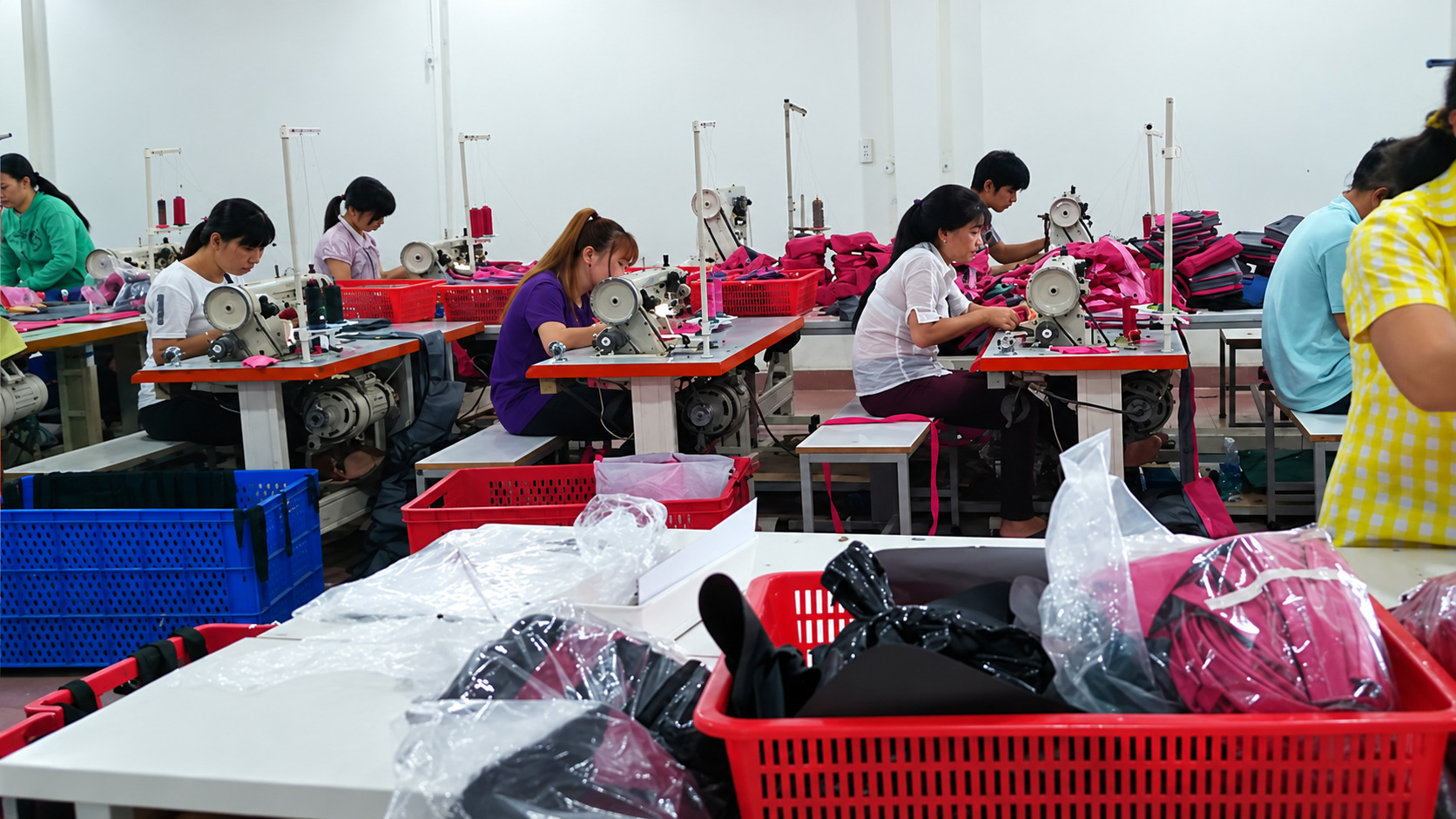May quai balo bằng dây webbing tại xưởng sản xuất