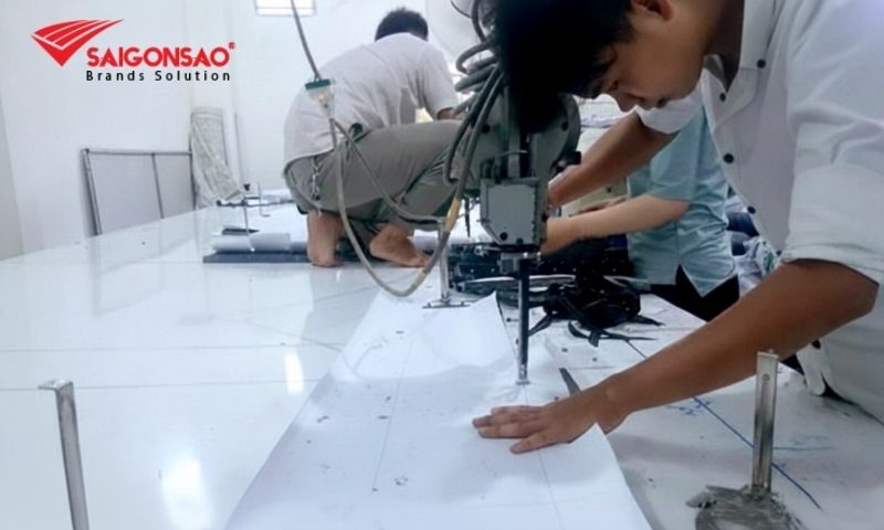Quy trình sản xuất balo túi giữ nhiệt giao hàng tại Sài Gòn Sao Long An